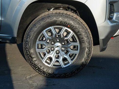New 2026 Chevrolet Colorado Z71 w/ Technology Package AWD/4WD image 11