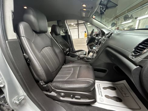 Used 2017 Buick Enclave Leather AWD/4WD image 27