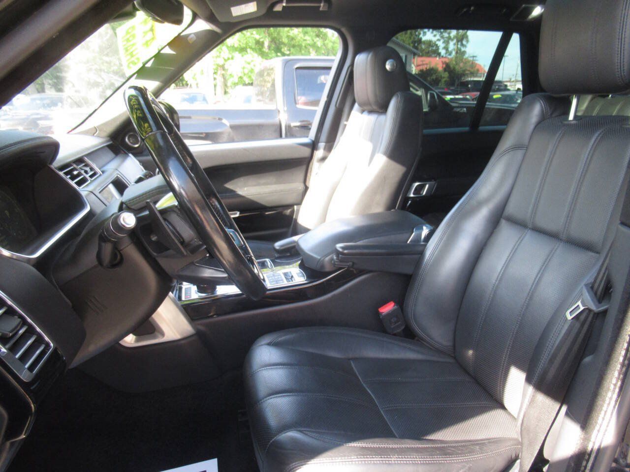 Used 2017 Land Rover Range Rover Supercharged AWD/4WD image 9