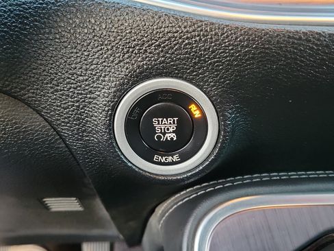 Used 2016 Dodge Challenger R/T w/ Blacktop Package image 13