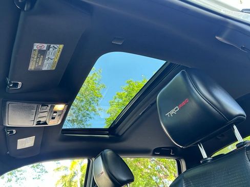 Used 2021 Toyota Tacoma TRD Pro AWD/4WD image 19
