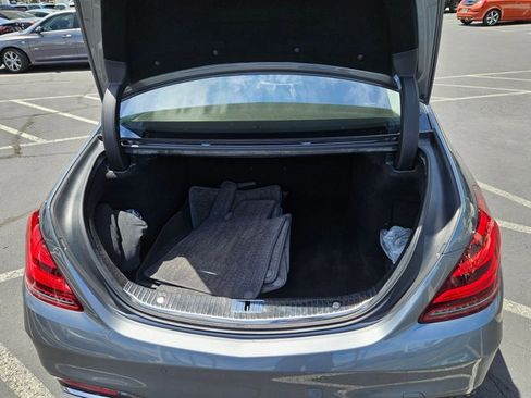Used 2018 Mercedes-Benz S 560 Sedan image 6