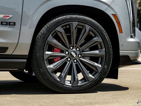 Used 2025 Cadillac Escalade V w/ LPO, Floor Liner Package AWD/4WD image 83