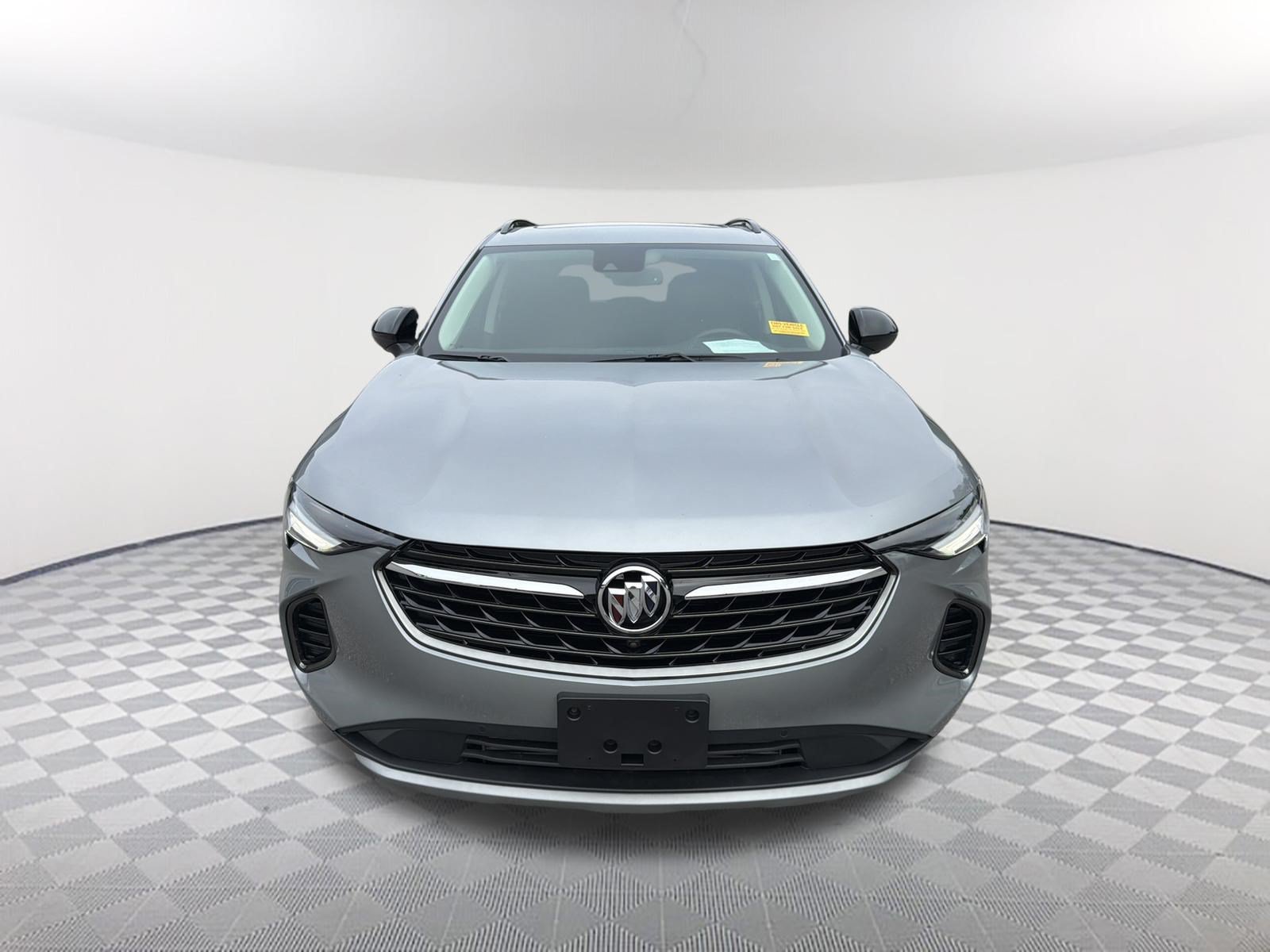 Used 2023 Buick Envision Essence w/ Technology Package I AWD/4WD image 2
