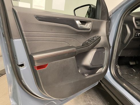 Used 2025 Ford Escape ST-Line w/ Equipment Group 301A image 14