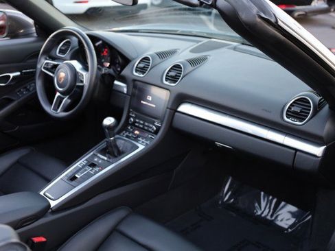 Used 2017 Porsche 718 Boxster image 42