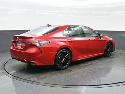 Used 2023 Toyota Camry XSE image 6