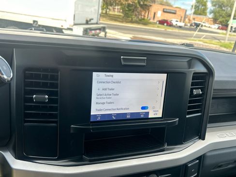 New 2026 Ford F550 XL w/ XL Chrome Package image 32