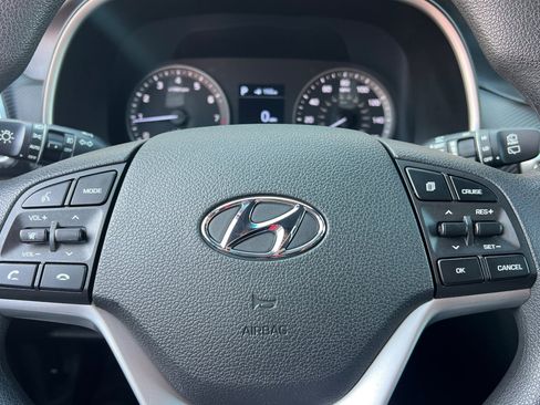 Used 2019 Hyundai Tucson Sport image 32