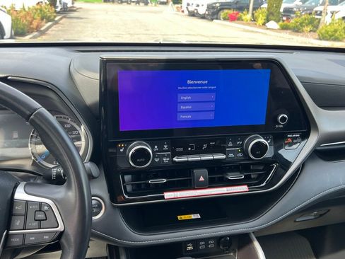 Certified 2025 Toyota Highlander XLE AWD/4WD image 20