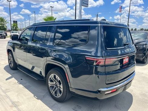 Used 2023 Jeep Wagoneer 2WD w/ Premium Group I image 4