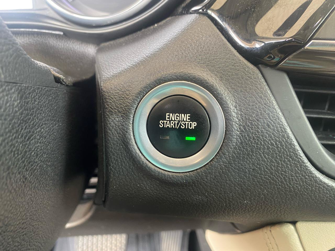 Used 2019 Buick Envision Preferred FWD image 18