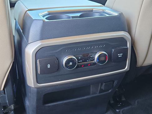Certified 2024 Ford Expedition Limited image 22