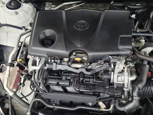 Used 2019 Toyota Camry SE image 30