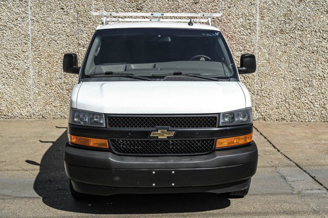 Used 2020 Chevrolet Express 3500 w/ Driver Convenience Package RWD image 5