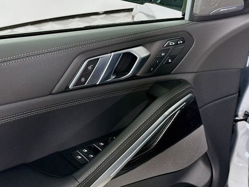 New 2026 BMW X6 xDrive40i w/ Climate Comfort Package image 18