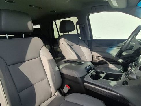 Used 2019 Chevrolet Tahoe LT image 40