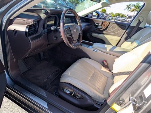 Used 2018 Lexus LS 500 AWD image 7
