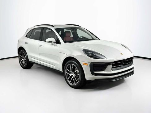 New 2026 Porsche Macan AWD/4WD image 7