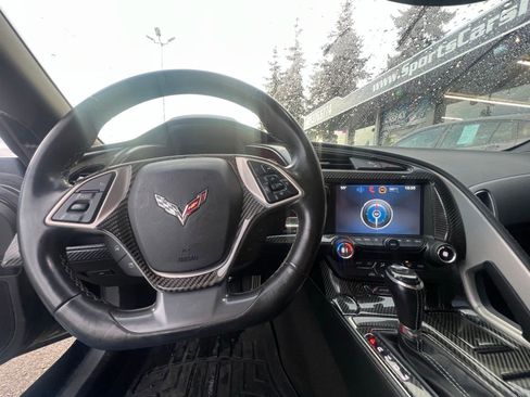 Used 2019 Chevrolet Corvette Stingray Coupe w/ 1LT image 4