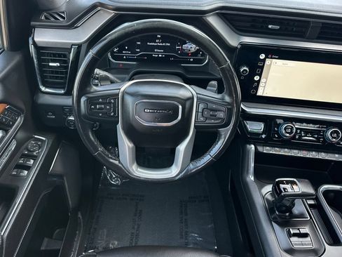 Used 2022 GMC Sierra 1500 Denali w/ Technology Package AWD/4WD image 17
