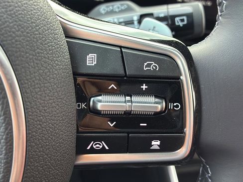 New 2026 Kia Carnival SX FWD image 12