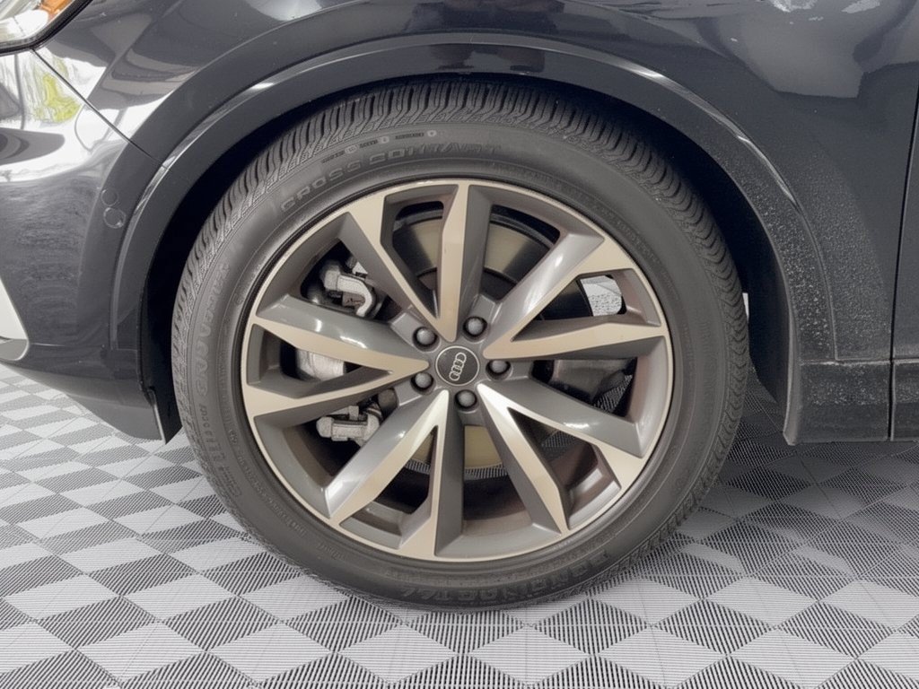 Certified 2023 Audi SQ7 Premium Plus w/ Executive Package AWD/4WD image 13