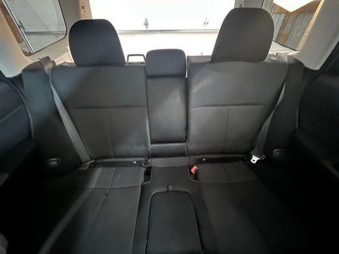 Used 2012 Subaru Forester 2.5X Premium w/ All-Weather Pkg image 26
