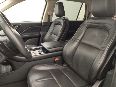 Used 2023 Lincoln Aviator Reserve RWD image 17