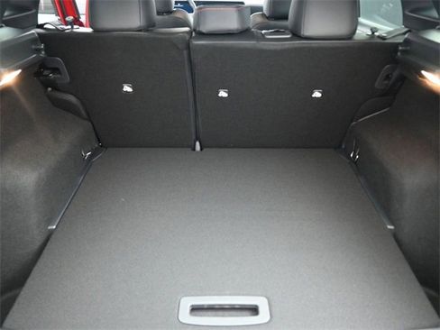 New 2026 Nissan Kicks SR image 29