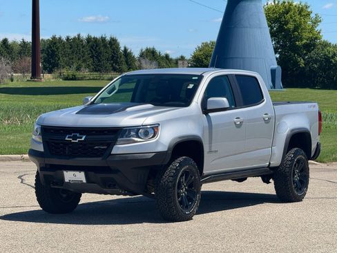 Used 2018 Chevrolet Colorado ZR2 w/ ZR2 Dusk Special Edition AWD/4WD image 3