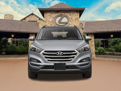 Used 2017 Hyundai Tucson Limited w/ Limited Ultimate Package 03 image 7