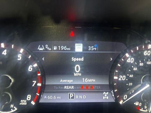 Used 2021 Nissan Titan PRO-4X w/ Pro-4x Convenience Package image 8