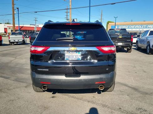Certified 2020 Chevrolet Traverse LT w/ LT Premium Package image 31