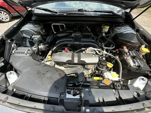 Used 2018 Subaru Outback 2.5i Premium AWD/4WD image 22