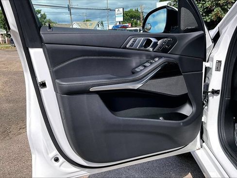 Used 2020 BMW X7 xDrive40i w/ Premium Package AWD/4WD image 22