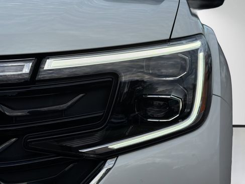 New 2026 Volkswagen Atlas Cross Sport SEL Premium R-Line AWD/4WD image 9