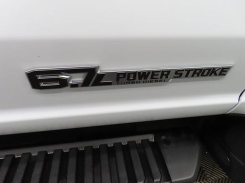 Used 2024 Ford F350 XLT image 45