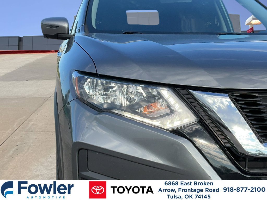 Used 2018 Nissan Rogue SV w/ Premium Package AWD/4WD image 35