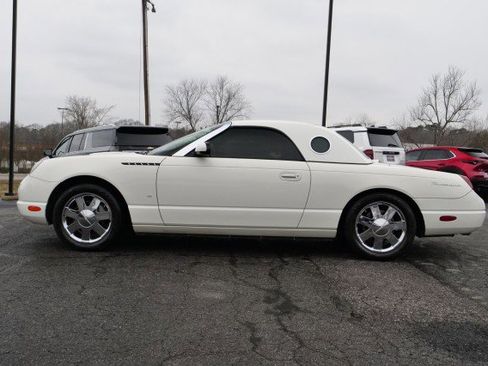 Used 2003 Ford Thunderbird image 41