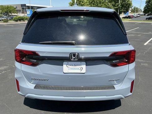 Used 2025 Honda Odyssey Sport-L image 4