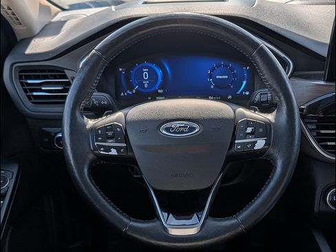 Used 2020 Ford Escape Titanium w/ Titanium Premium Package 2.0 AWD/4WD image 16