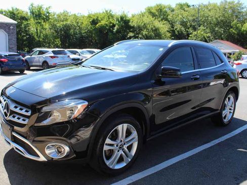 Used 2020 Mercedes-Benz GLA 250 4MATIC image 1
