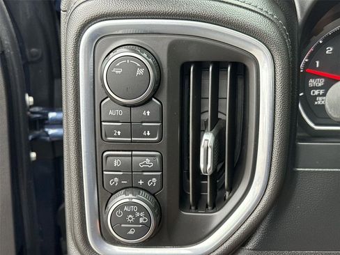 Used 2019 Chevrolet Silverado 1500 LT Trail Boss AWD/4WD image 16