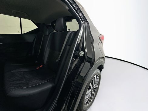 Used 2022 Nissan Kicks SV w/ Exterior Package FWD image 26