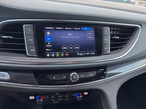 Used 2023 Buick Enclave Essence w/ Experience Buick Package image 20