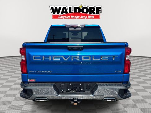 Used 2022 Chevrolet Silverado 1500 LTZ w/ LTZ Premium Package AWD/4WD image 5