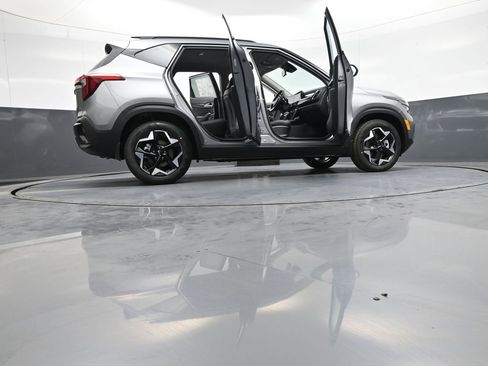 New 2025 Kia Seltos S image 46