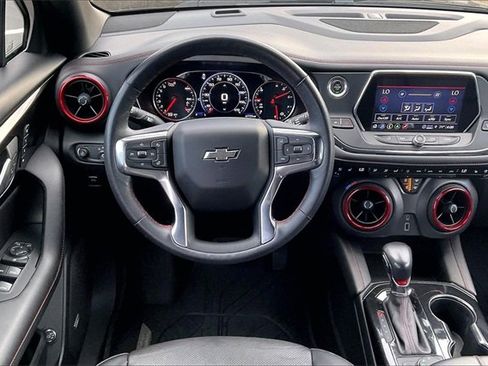 Used 2022 Chevrolet Blazer RS w/ Enhanced Convenience Package image 5