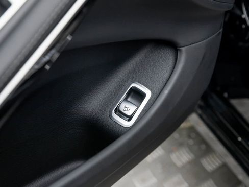 Used 2020 Mercedes-Benz Maybach S 560 4MATIC image 31